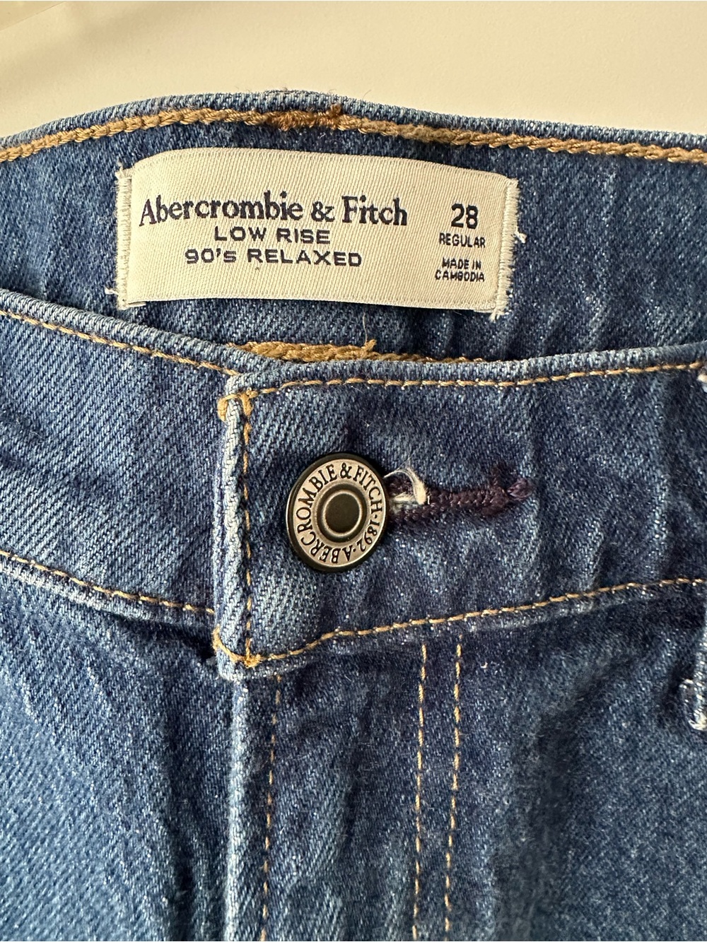 Abercrombie & Fitch Size 28 Curve Love Low Rise 90s Relaxed Jean in Dark Marble - Picture 8 of 9